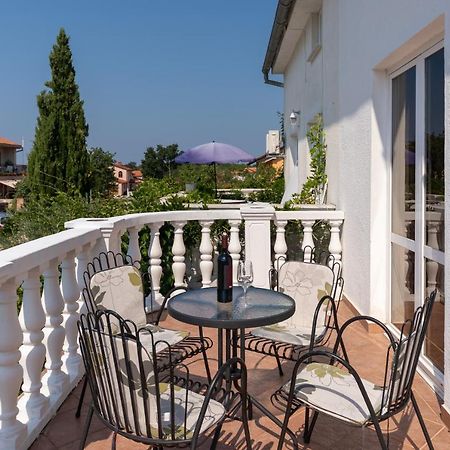 Apartments Oliva Poreč Exterior foto